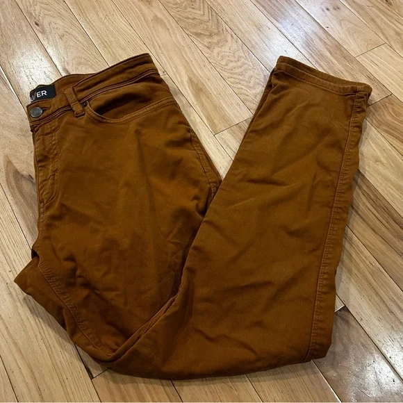 Duer Golden Brown No Sweat Relaxed Taper Fit Casual Pants - Men’s Size 34 x 32 - Picture 3 of 11